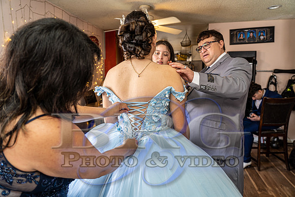 IMG–_051